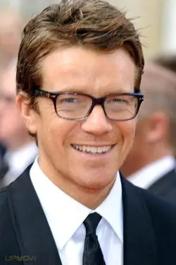 Max Beesley